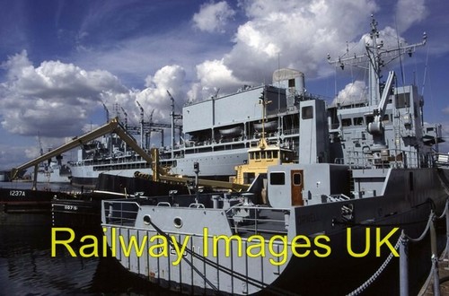 Photo naval base - hm,