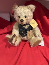 LIMITED EDITION ROBIN RIVE