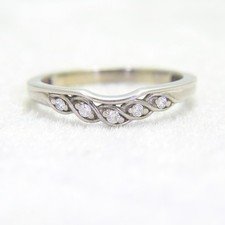 Pretty Diamond Wishbone 9ct