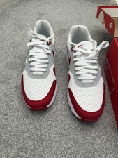 NIKE AIR MAX 1 ULTRA ESSENTIAL