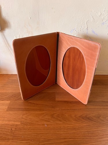 Papyrus leather and cloth - leather,
