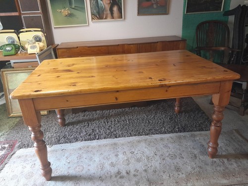 Vintage pine farmhouse - pine,