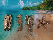 Animal Gold Brooches, Gold