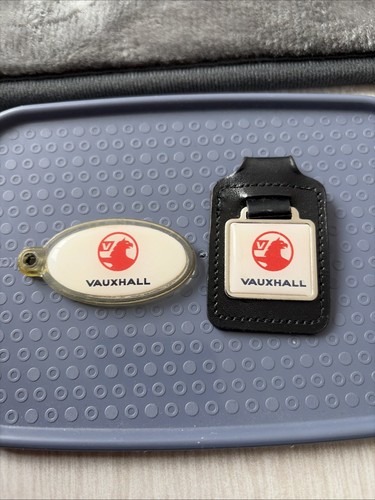 Genuine vauxhall keyrings - x,