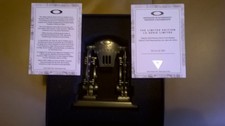 OAKLEY X-METAL/RARE/DISPLAY ROBOTIC DISPLAY PIECE 53/500
