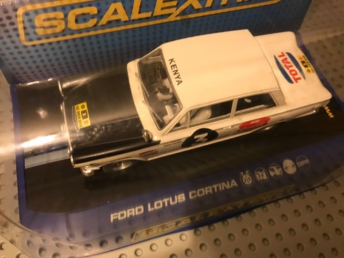 Scalextric c3096 ford cortina - c3096,