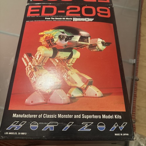 Horizon 209 11 robocop - horizon,