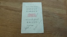 1946 ORIGINAL HAND SIGNED BALLET PROGRAMME MARGOT FONTEYN + OTHERS