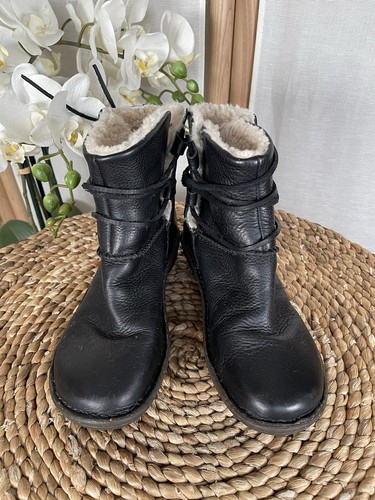 Ugg black leather boots - , uk