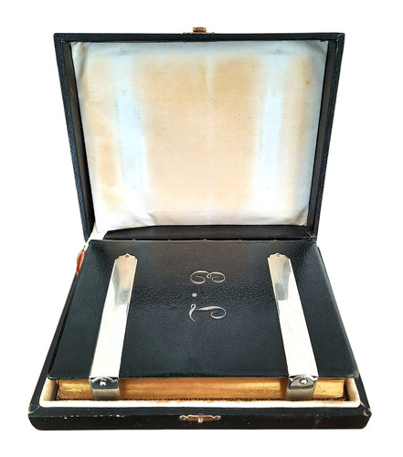 Boxed clasped - (1882),