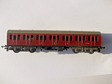 Triang TT  T80 Maroon Suburban