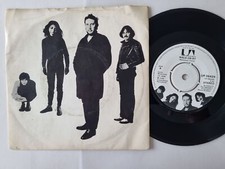 The Stranglers - Walk On By /