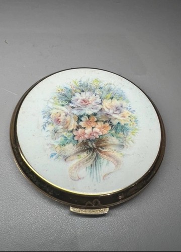 Vintage stratton compact - vintage,