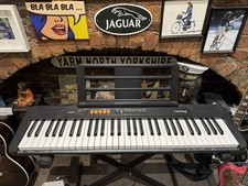 Casio Casiotone CT-S100 Keyboard - Very Realistic Piano Sounds  - Immaculate.