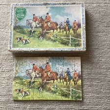 Victory Hunting horse dog