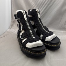 Dr. Martens Olson Platform Zip