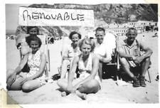 Vintage Photograph Sexy Blonde Swimwear Bare Legs Feet Ladies Men Beach 1950's