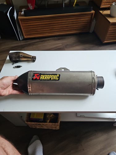 Akrapovic titanium carbon - &,