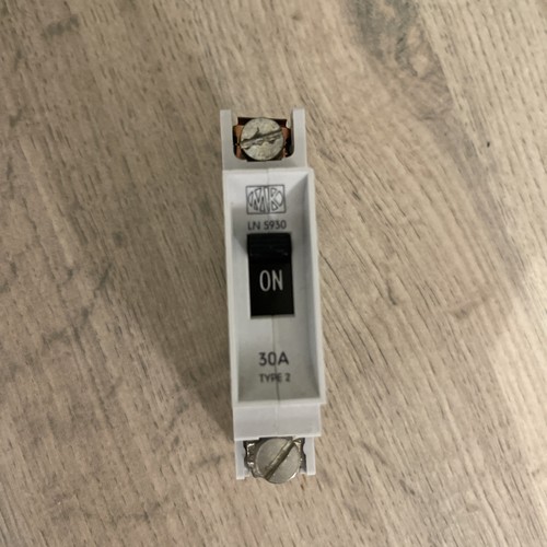 Ln5930 30a 240 415v m6 - mk, 240/415v