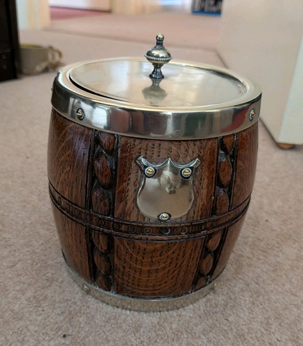 Victorian barrel style wooden - victorian,