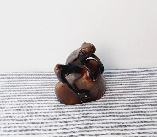 Stunning vintage bronze frog - stunning,