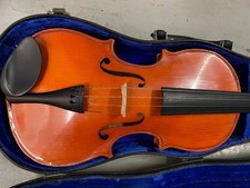 1/2 Size Skylark Violin outfit MV008 inc hard case and bow. No adjusters fitted