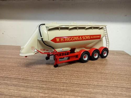 Corgi modern truck - corgi,