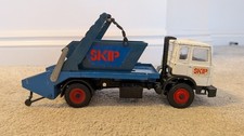 BRITAINS FARM TOYS FORD SKIP