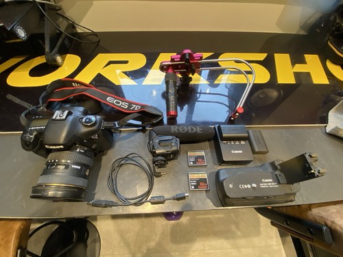 Canon dslr camera - camera, kit