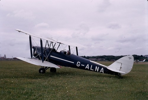 Tiger moth alna at - tiger,