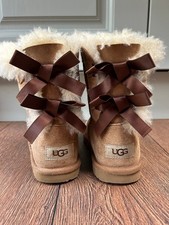 Girls Ugg Bailey bow boots size 1