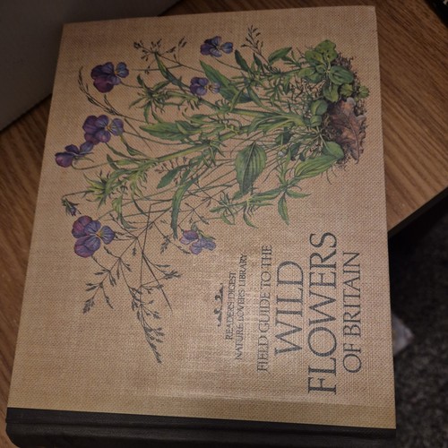 Field guide the wild - the,
