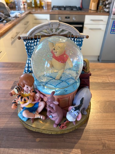Disney snow globe - , very