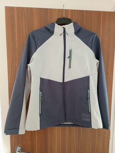 Ladies mountain warehouse - mountain,