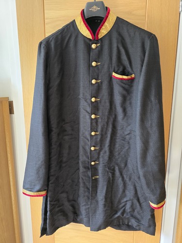 Men black gold red - gold,