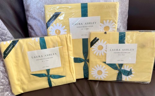 Stunning vintage laura - vintage,