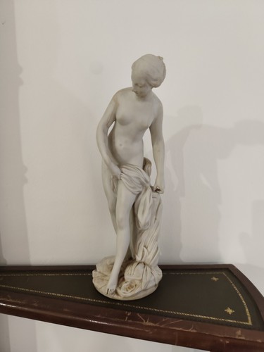 Statuette baigneuse - la,