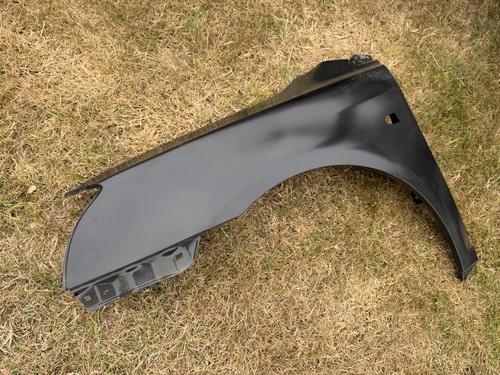 Toyota avensis front wing - toyota,