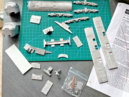 Genesis kits white metal body - metal,