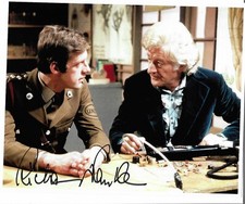 Richard Franklin "Captain Yates" Dr  Who 10" x 8" Genuine Signed Autograph 38439