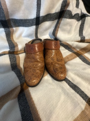 Ariat women floral - women's, embossed