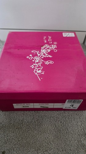 Ladies pink heels - pink, worn