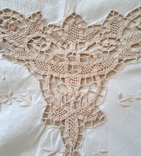 Round vintage battenburg - battenburg, lace