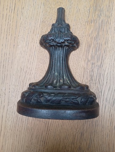 Heavy ornate antique cast iron - ornate,
