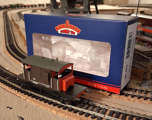 Bachmann brown pill - bachmann, box