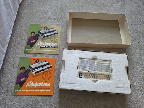 1970 vintage white - vintage,