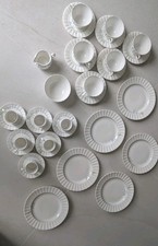 32 Piece Tea & Coffee