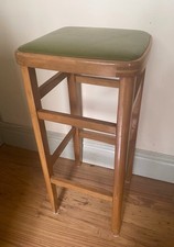 Vintage retro vinyl-seated