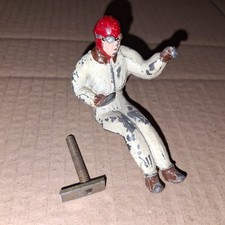 #A1100/1087 MECCANO CONSTRUCTOR CAR(NO.2) ORIGINAL DRIVER FIGURE/FIXING NUT