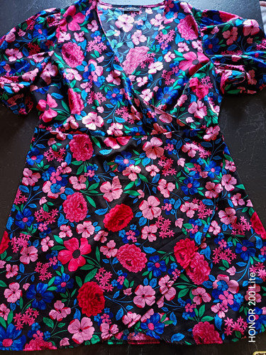 Simply floral wrap - be, uk